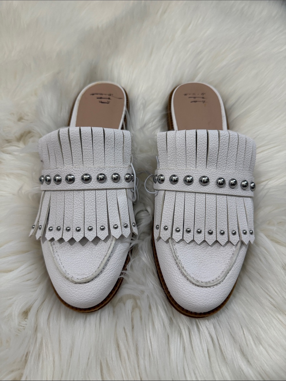 NWOB A New Day Karoline White Faux Leather Silver Studded Mules Womens 8